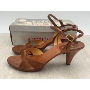 Vintage 70s 80s CITIES Leather Sandals 7.5 Brown Strappy Heels Brazil Box
